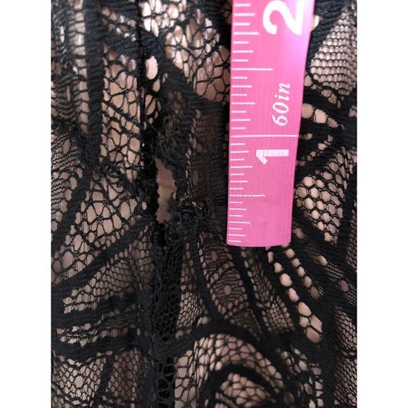 Nha Khanh Isabella Dress Lace Short Sleeve Maxi Gown Colorblock Black White 0 - Picture 4 of 10